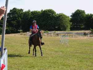 Animation Gif l'arriv&eacute;e de Gamine du fressy et Samuel Bettenfeld
