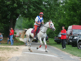 Gerzew d'autan et Jean Noel Lafaure au d&eacute;part de la 4&egrave;me &eacute;tape.(animation Gif, chargement en cours)